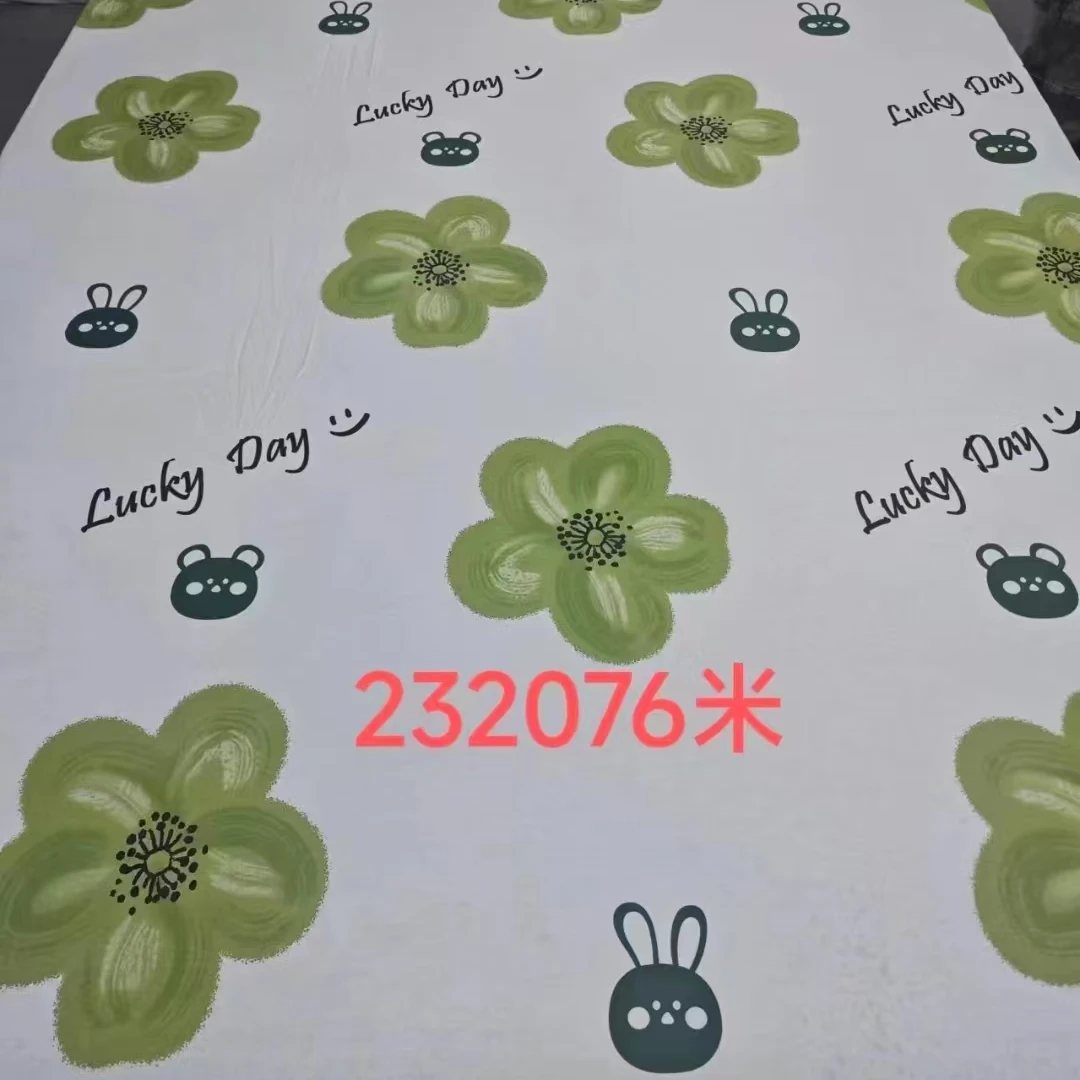 《纯棉斜纹棉》小花绿高支斜纹全棉面料布料批发