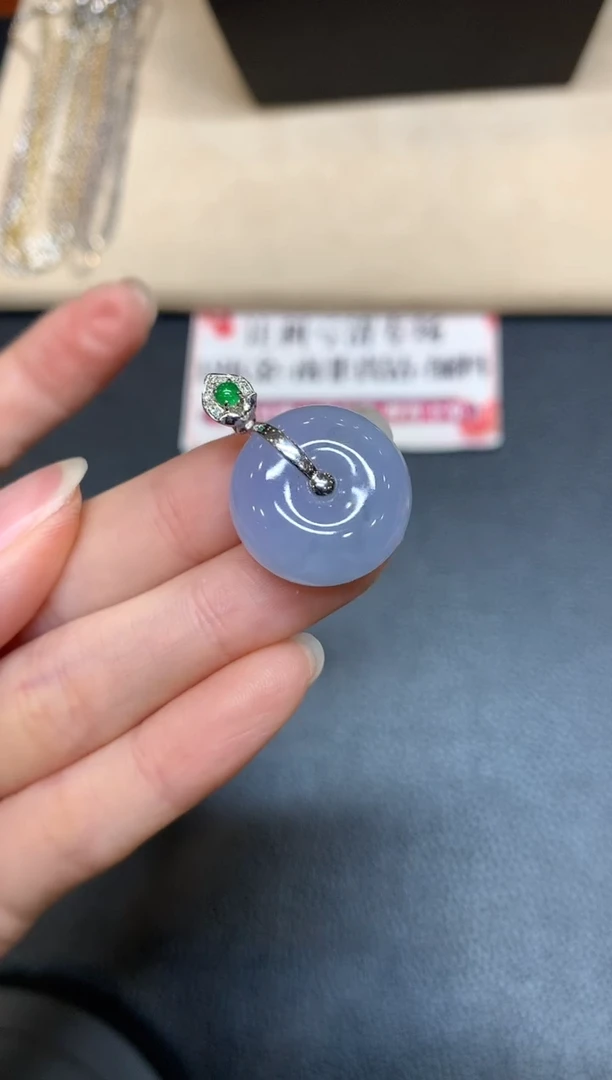 【闪购商品】翡翠颈饰18K金镶嵌【无鉴赏期