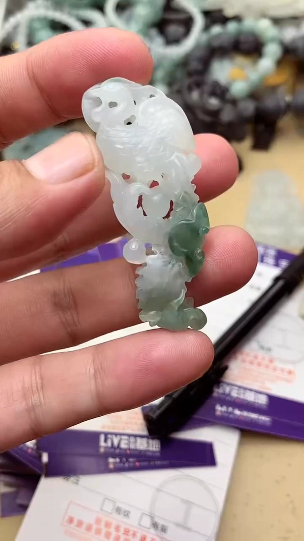 定制翡翠未镶嵌翡翠1