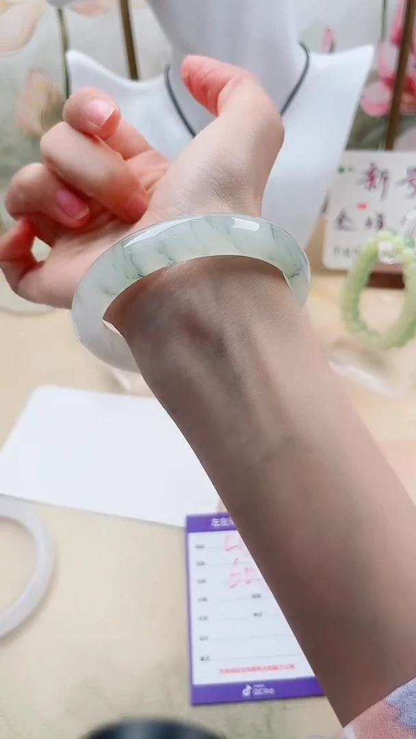 石英质玉手镯未镶嵌L184微色差60.6mm