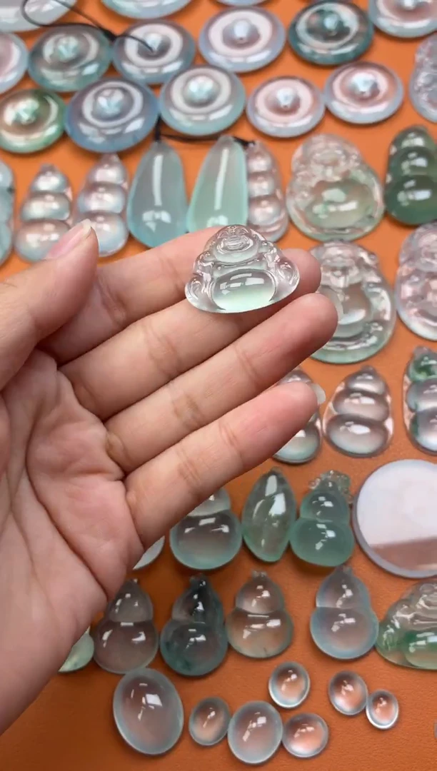 吊坠(不含链)未镶嵌翡翠35 佛公 21.4 26.9 5.9