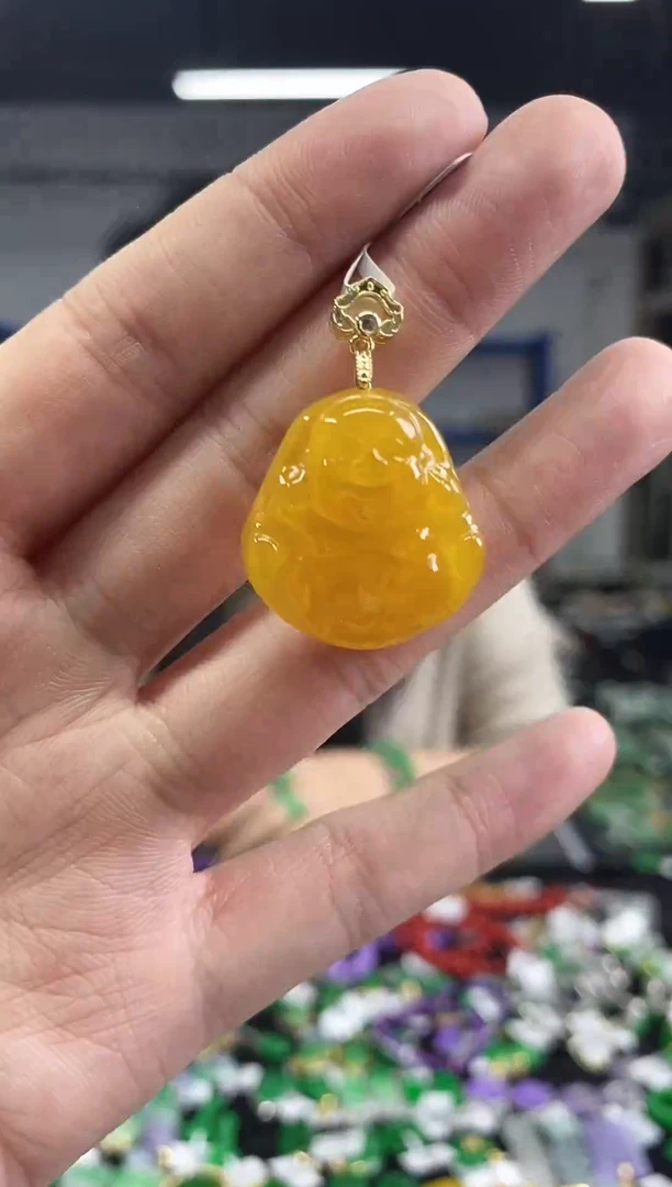 颈饰未镶嵌翡翠多样性发其一颜色微差