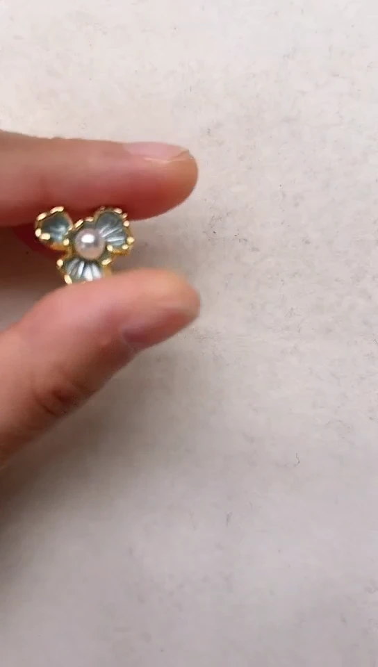 【闪购商品】淡水珍珠耳饰合金金色三叶