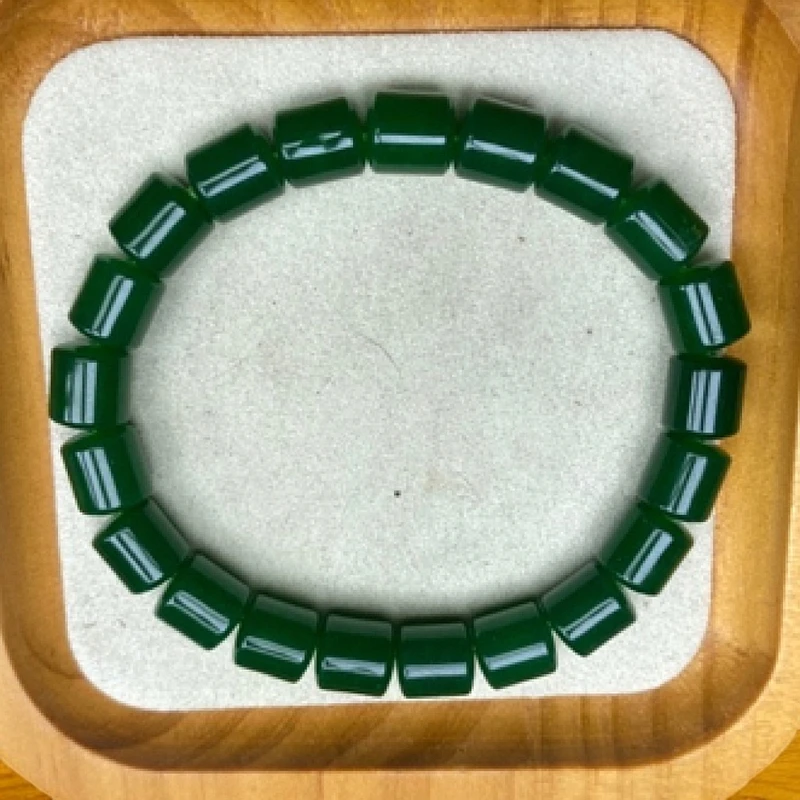 3绿色卡8mm路路通手串2564