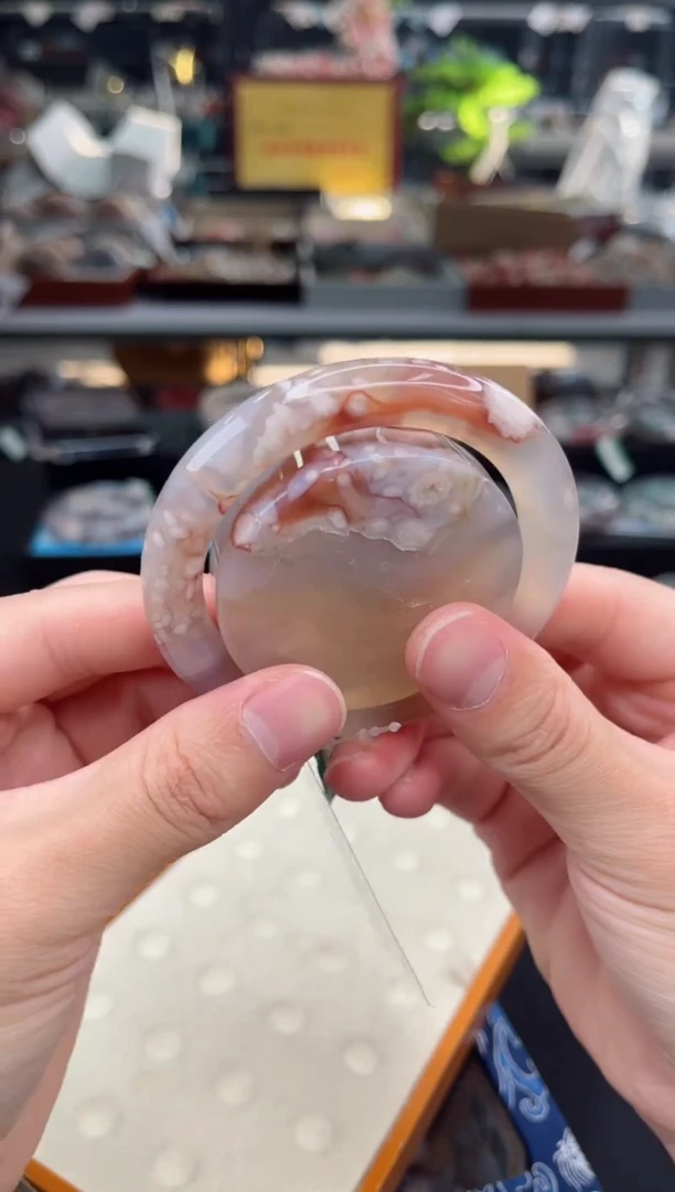 【闪购商品】石英质玉手镯未镶嵌54圈口（赠品镯心）36695