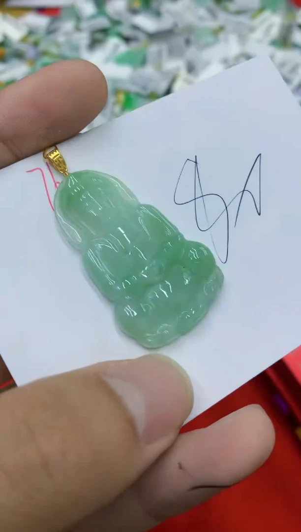 翡翠未镶嵌颈饰1111111111