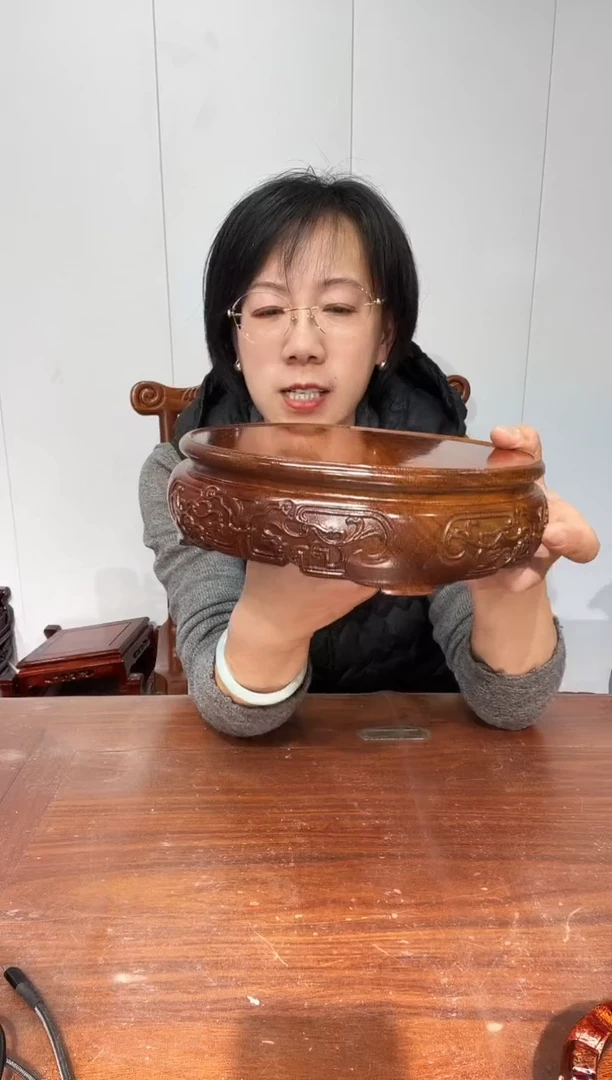 木老花圆形19.5*22.5*6.5