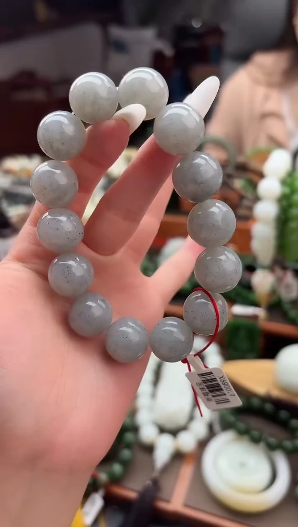 未镶嵌手串和田玉董小姐推荐 多样性发货 拍一发一zqh16