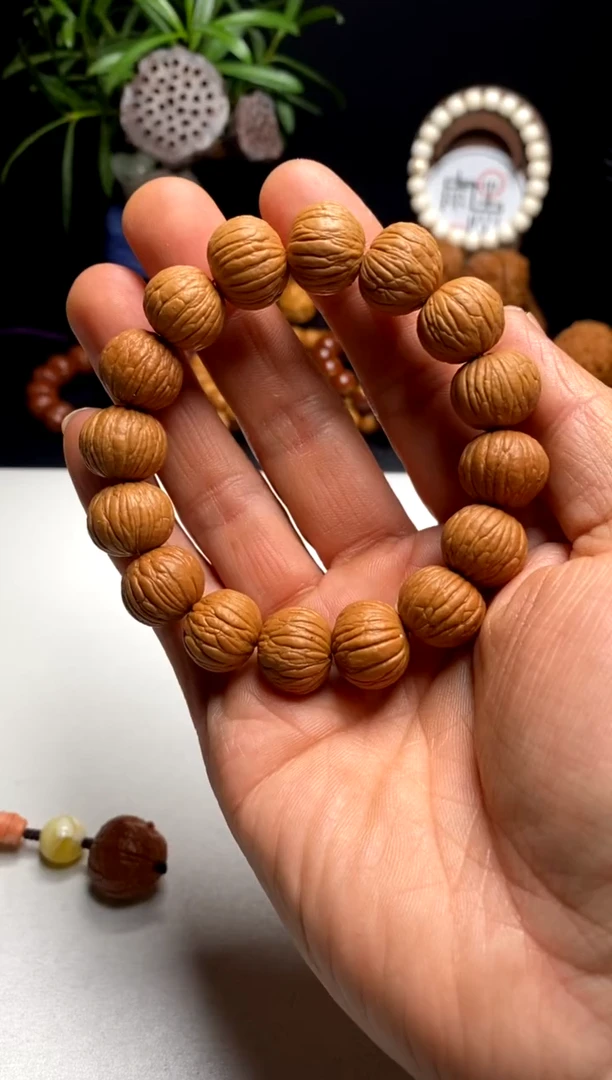 【闪购商品】猴头核桃手串雨墨臻至福利土豪