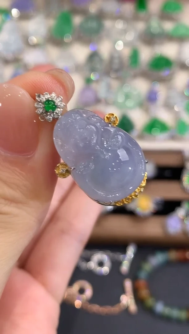 吊坠(不含链)18K金镶嵌翡翠a38     紫货有色差