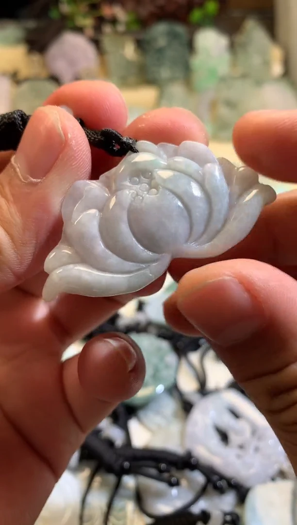 翡翠未镶嵌颈饰5/10/009