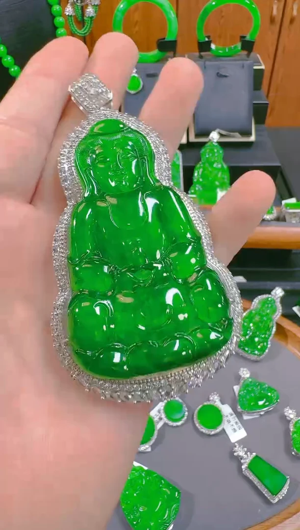吊坠(赠链)未镶嵌翡翠王*天然A货翡翠