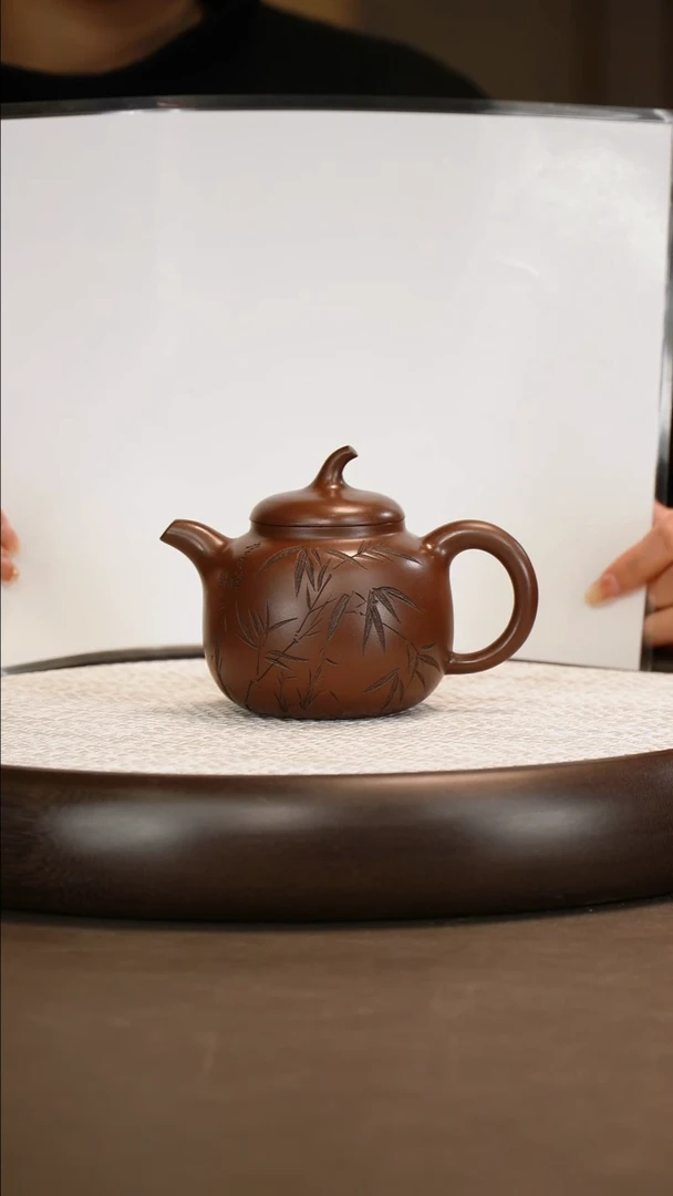 邵忠源 茄段 紫檀紫泥 300c/龙笔筒/画