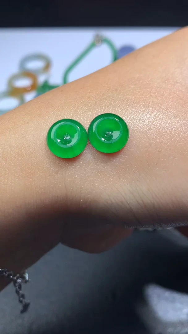 未镶嵌定制翡翠七**虫毛货