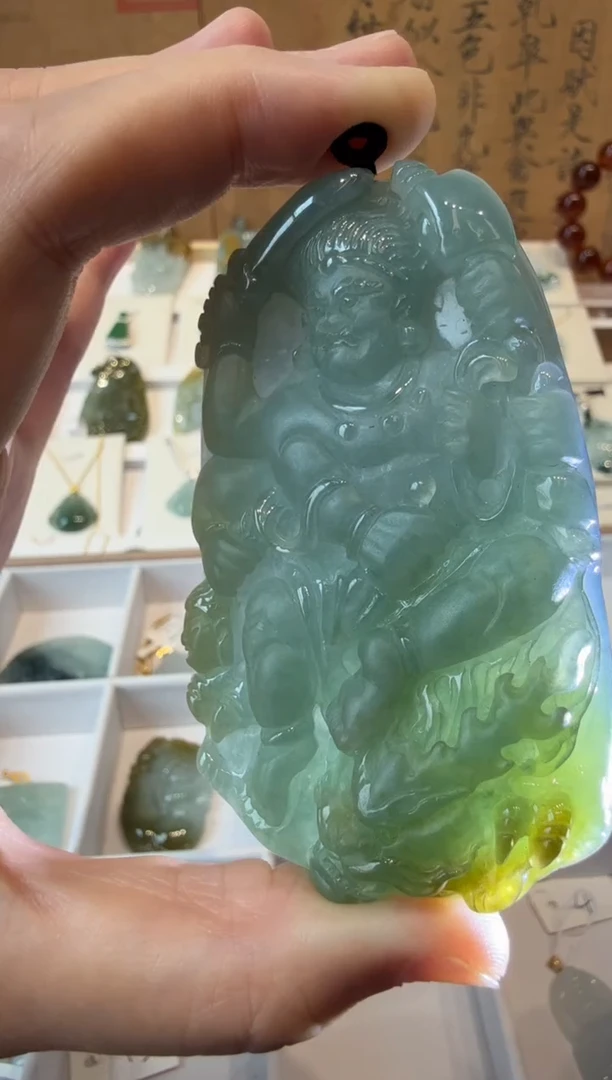 翡翠挂件未镶嵌A货翡翠多样性孤品