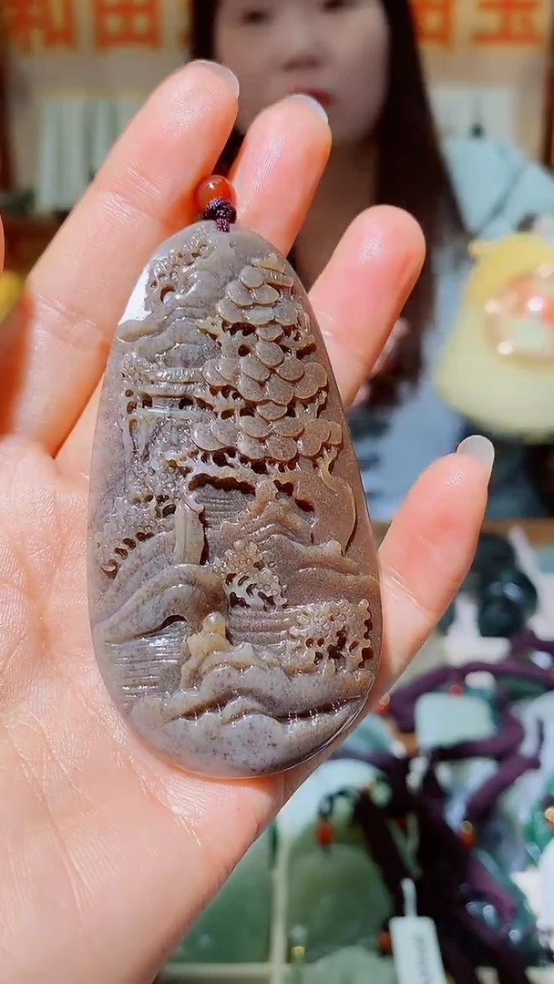 颈饰未镶嵌和田玉1