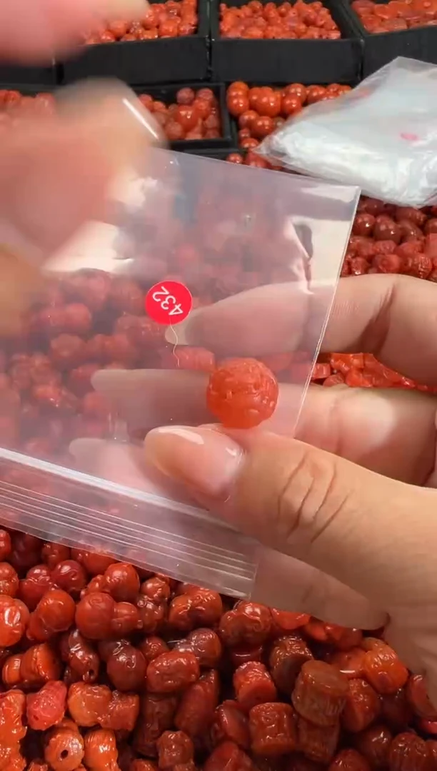 颈饰未镶嵌南红玛瑙1