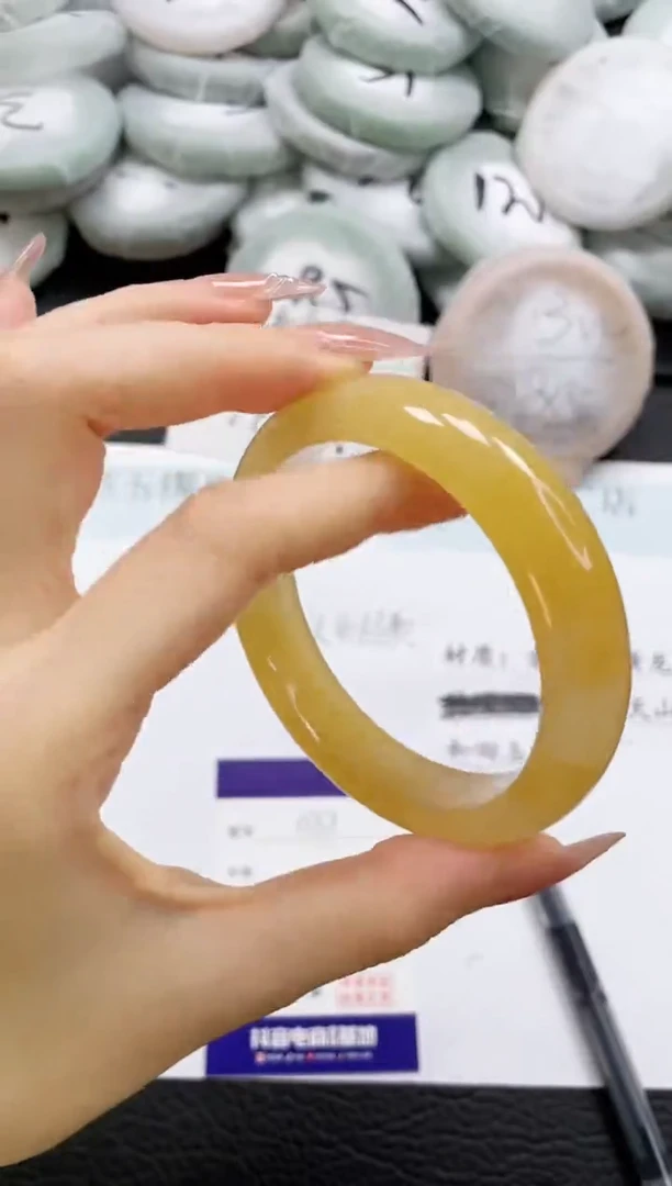 石英质玉手镯未镶嵌77-61