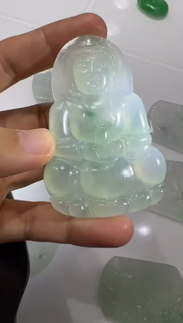 定制翡翠未镶嵌观音
