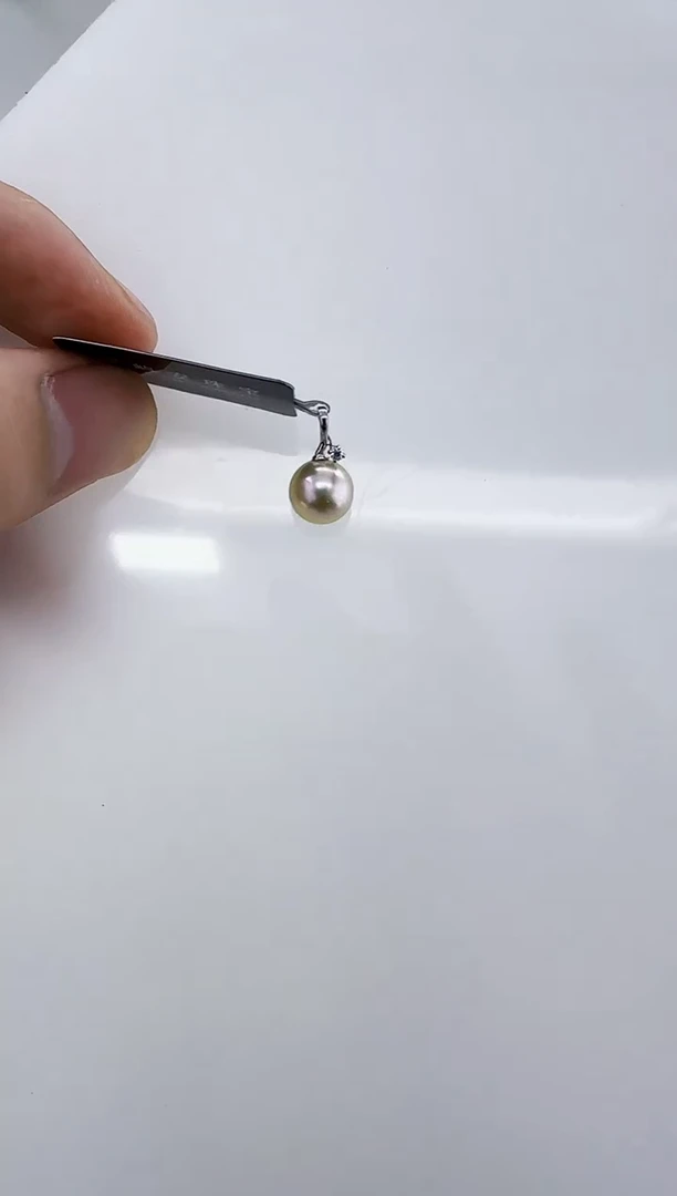 18K金镶嵌海水珍珠DA羽皇金吊坠 a684