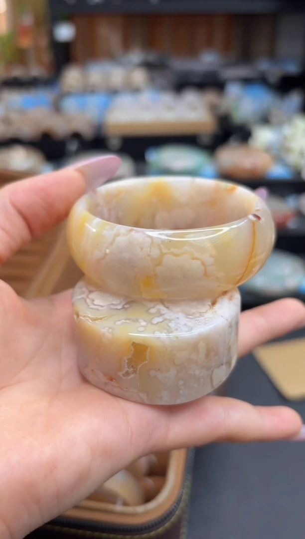 未镶嵌手镯石英质玉A592(54圈赠送镯心)