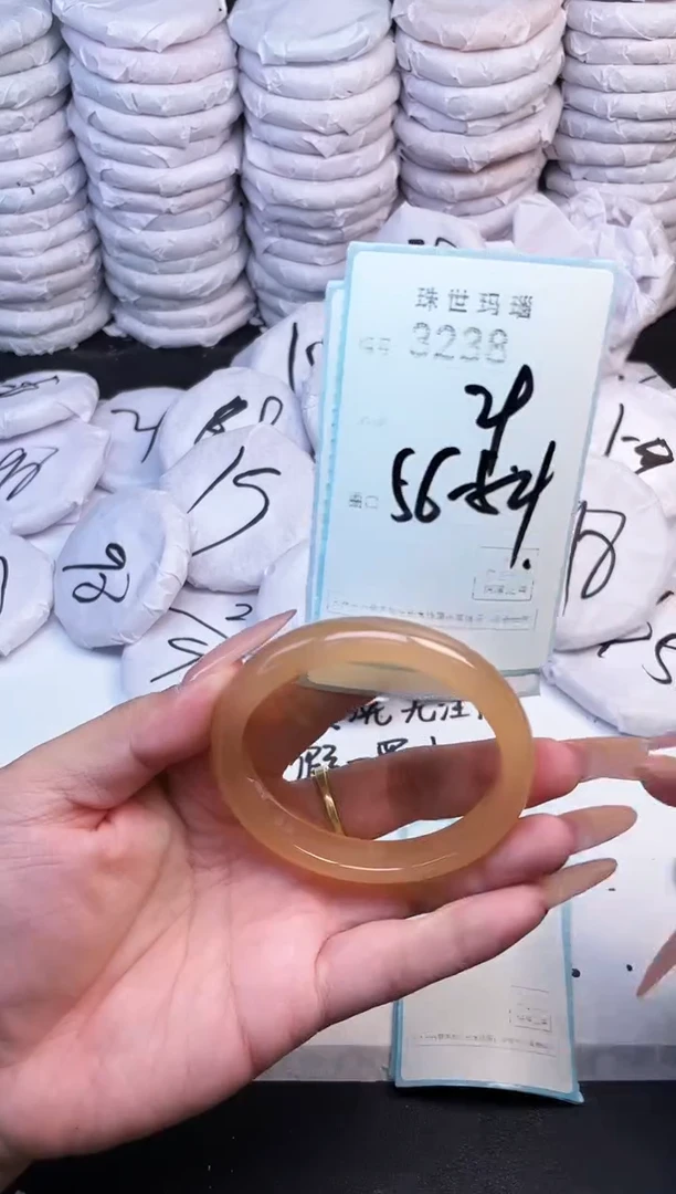 手镯玛瑙/玉髓未镶嵌3238