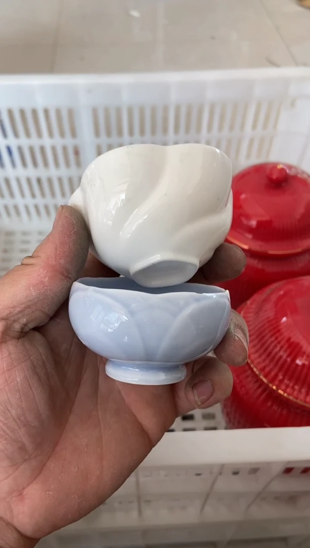 杯无运费险有瑕疵的摄影的产品有使用过的痕迹有点脏介意勿拍