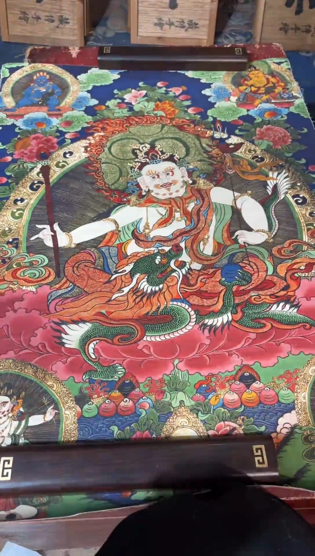 卷轴画龙妹的唐卡tk16