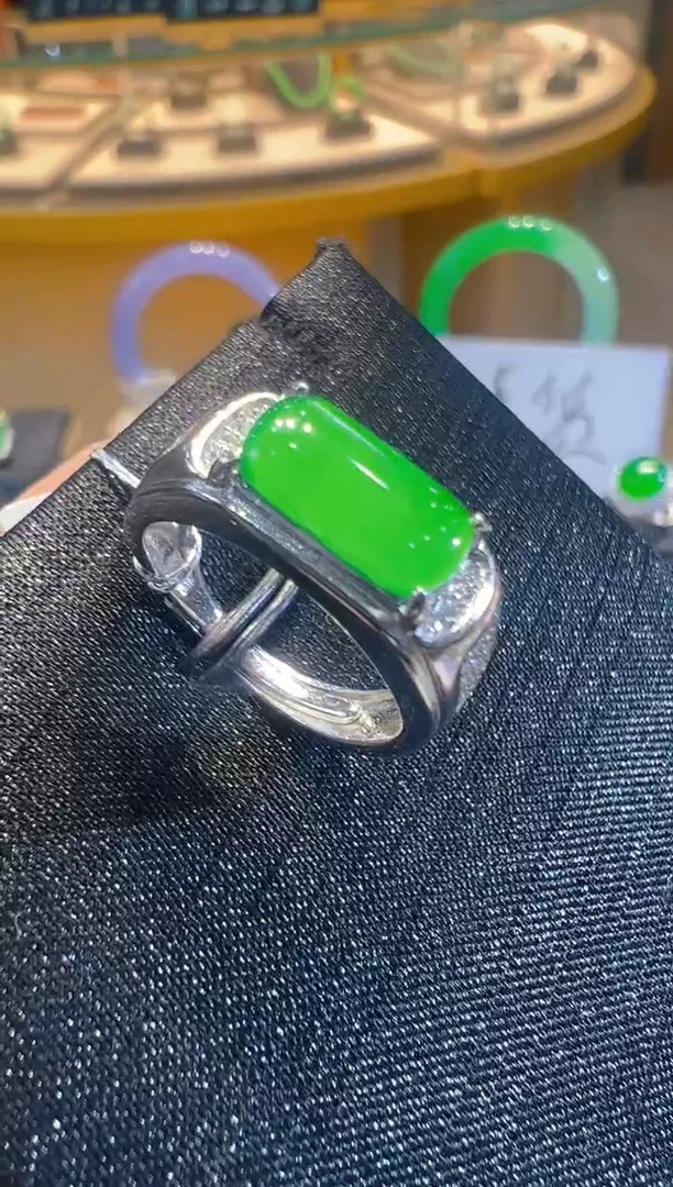 【闪购商品】翡翠戒指合金多样性发货一件