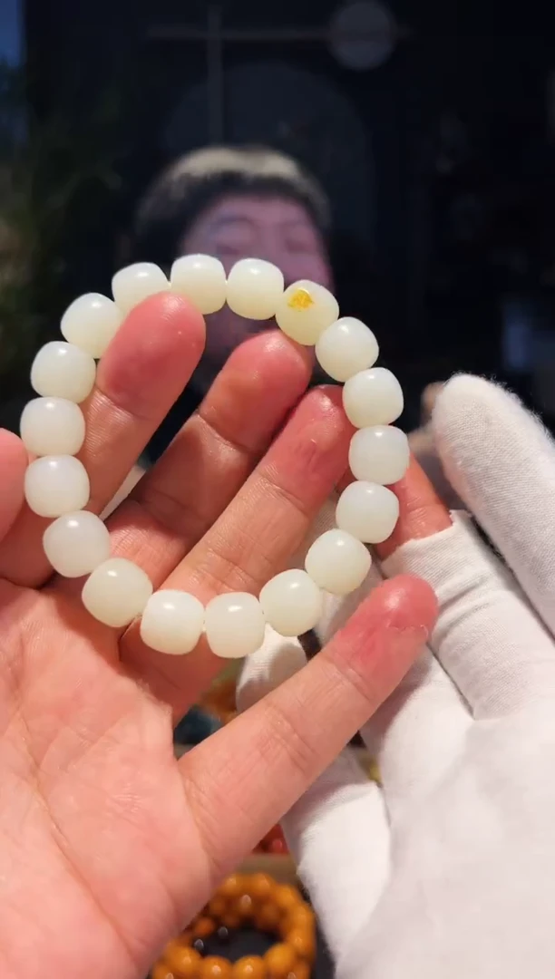 手串未镶嵌和田玉12+单圈