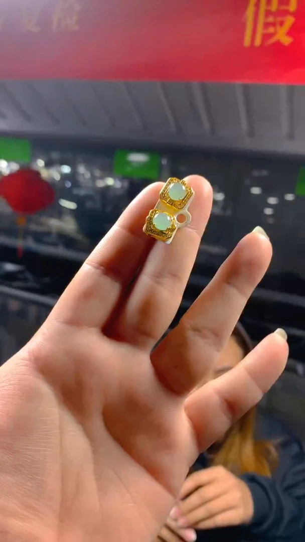 【闪购商品】翡翠耳饰未镶嵌0095512794/多样性发一