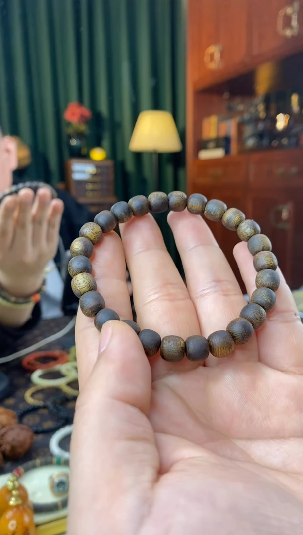 沉香手串愉*8mm老型