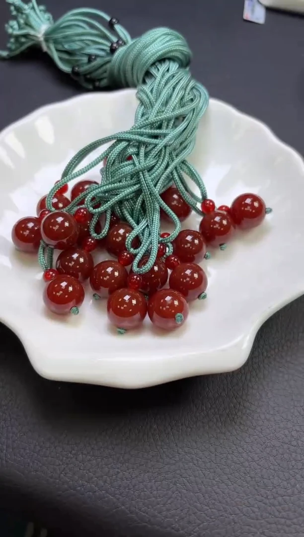 未镶嵌挂件玛瑙/玉髓多样性发一件—珠子