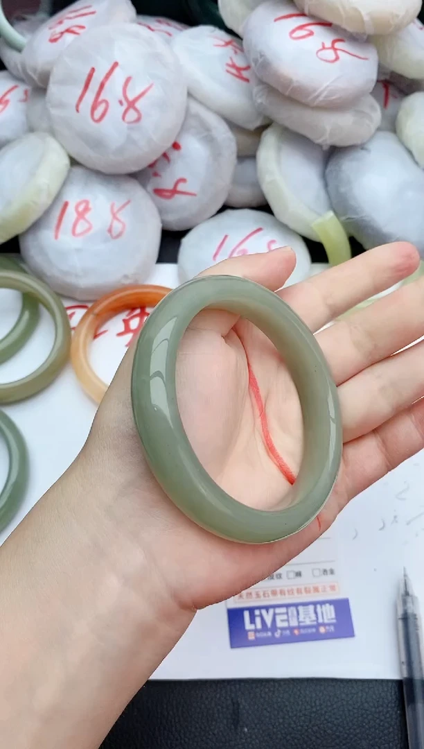 石英质玉手镯未镶嵌227+60/61