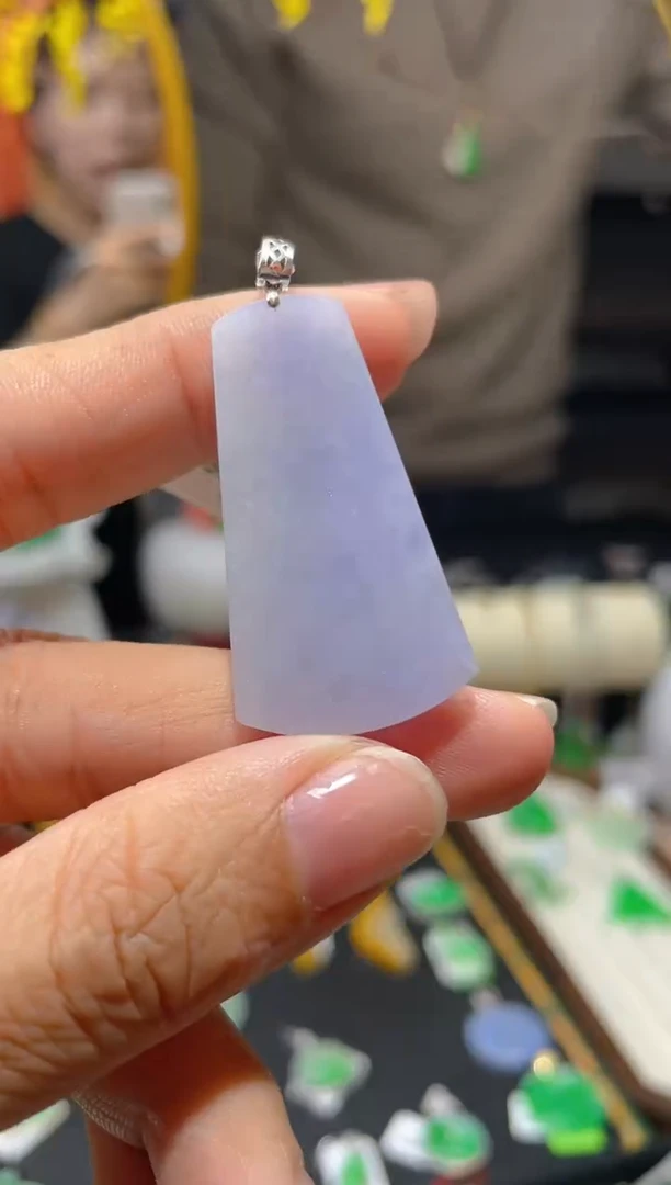 【闪购商品】翡翠颈饰18K金镶嵌假一赔三