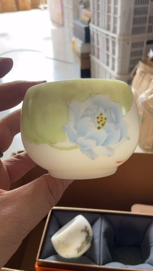 杯无运费险有瑕疵的摄影的产品有使用过的痕迹有点脏介意勿拍