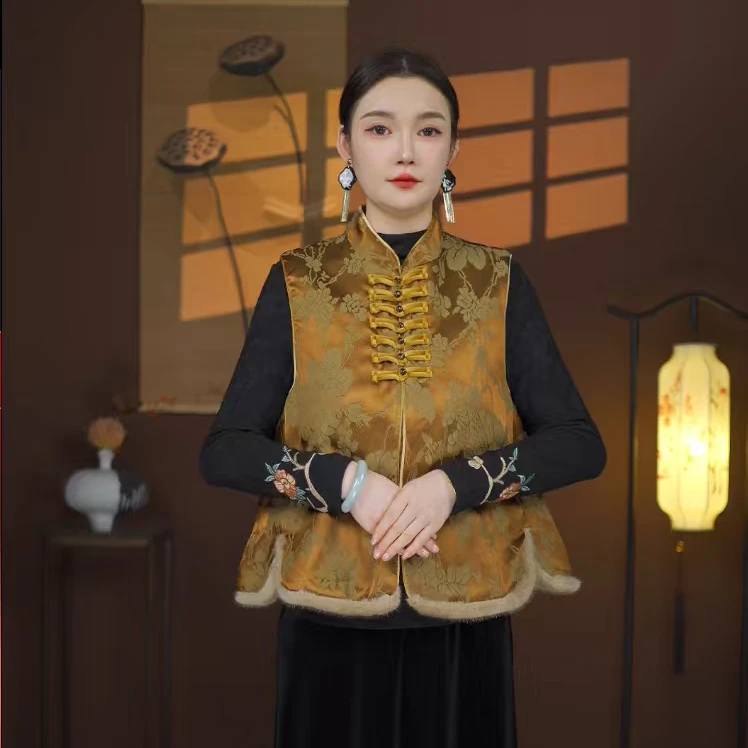 2025秋冬新款新中式马甲女秋缎面提花盘扣上衣轻国风女装