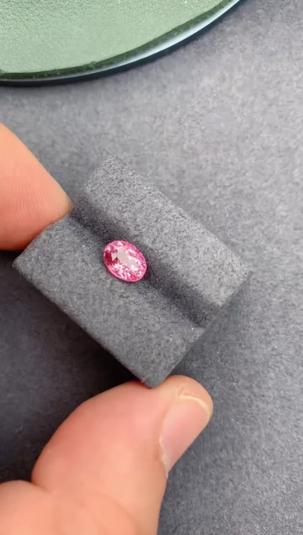 裸石彩色蓝宝石1.5ct 无烧帕帕拉恰