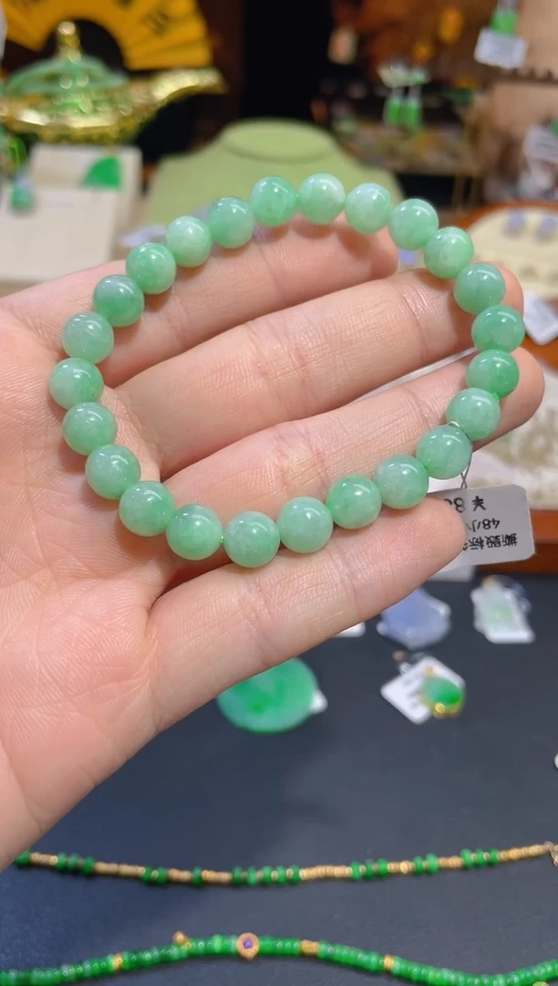 翡翠未镶嵌颈饰手串