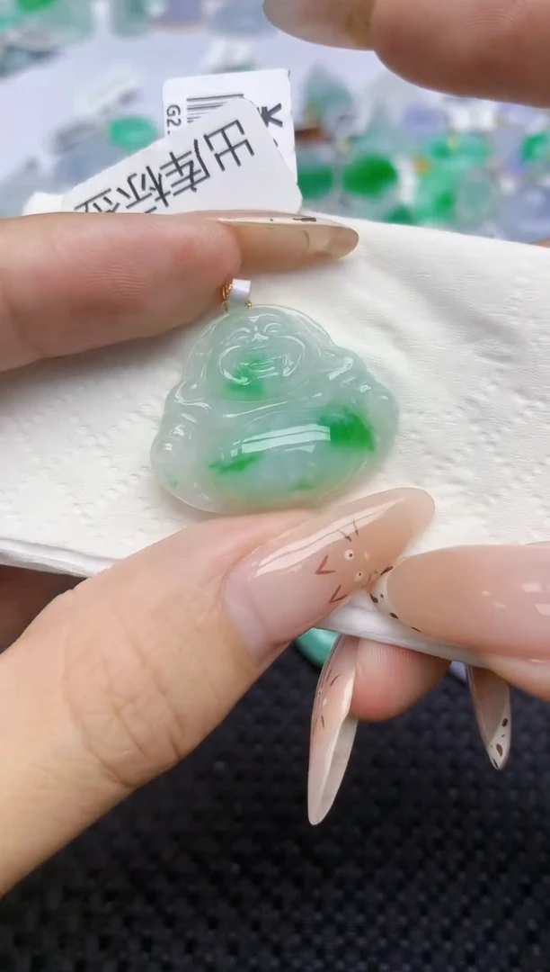 翡翠18K金镶嵌颈饰248    天然翡翠A货