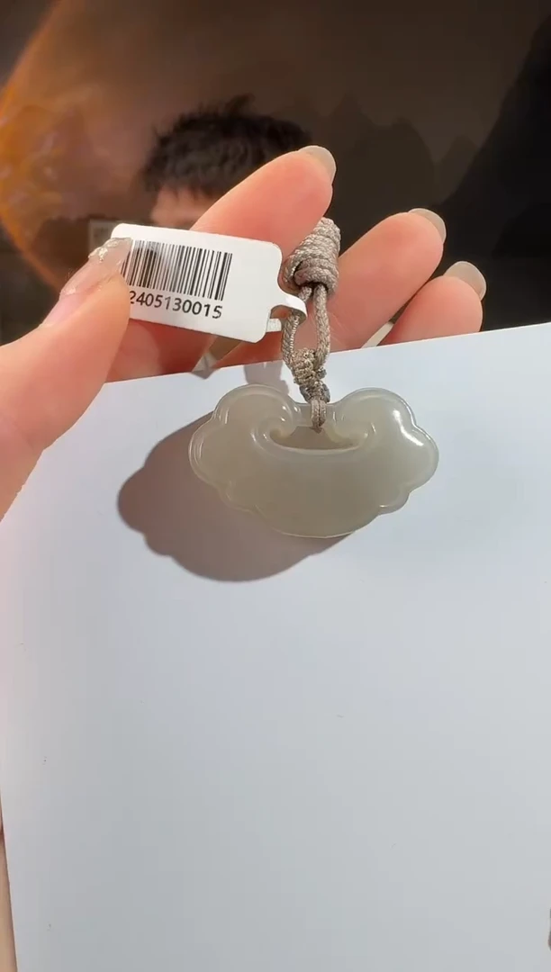 颈饰未镶嵌和田玉锁37/12