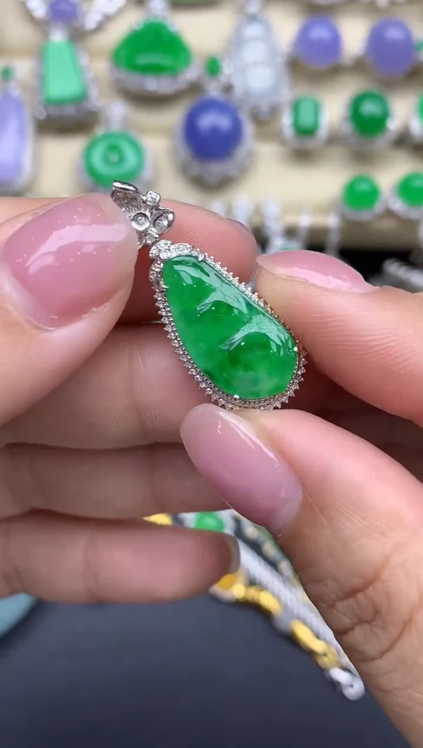 【闪购商品】翡翠颈饰18K金镶嵌663-中国好珍宝