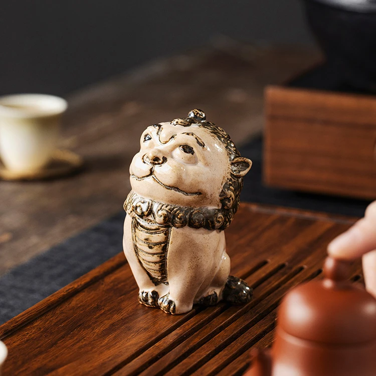 汝窑狮子茶宠精品可养开片茶玩中式高端桌面盖置茶桌装饰品小摆件