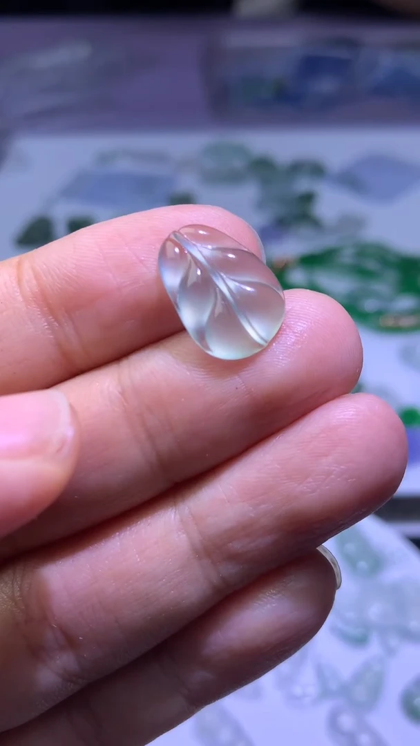 未镶嵌定制翡翠山**8毛货