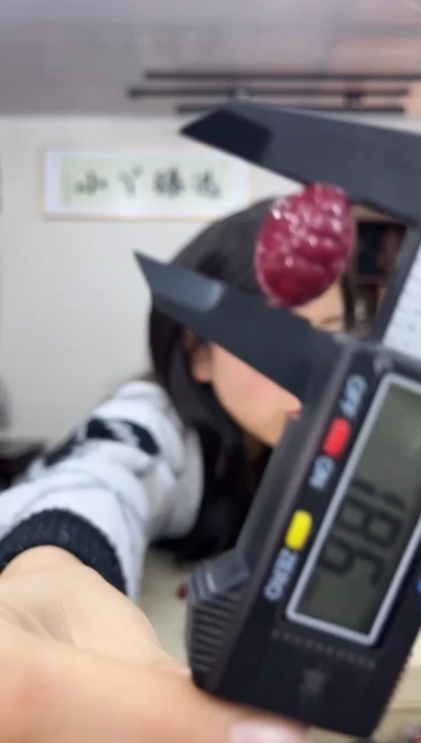 【闪购商品】木0535朱啥富甲天下摆件木木