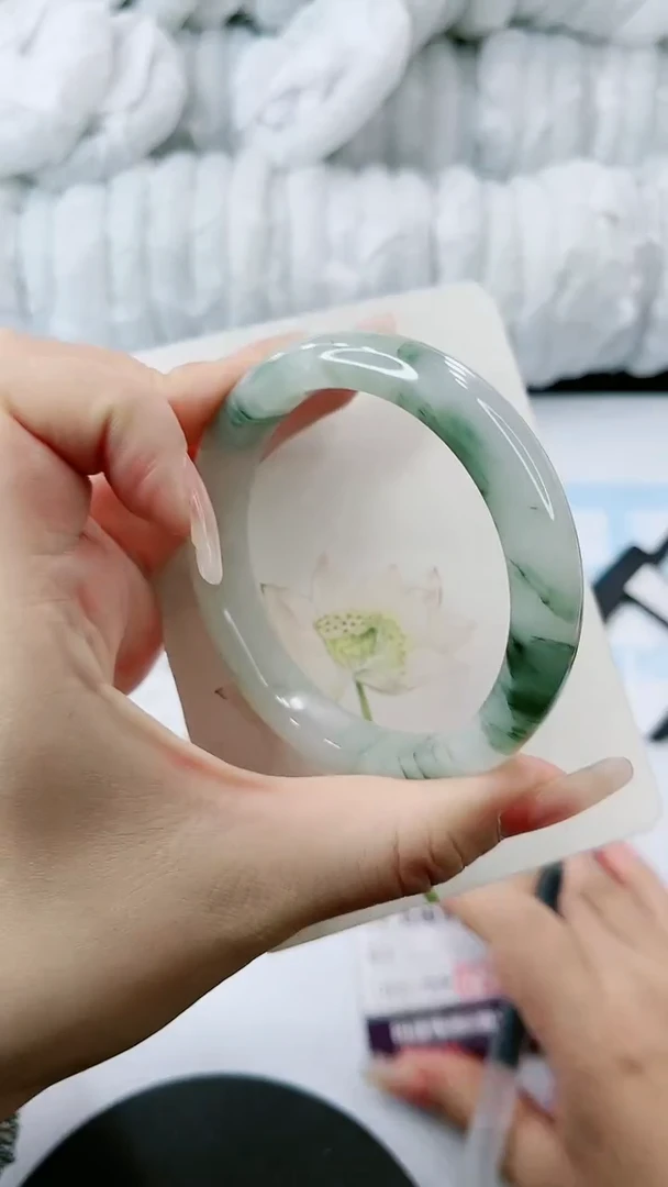 【闪购商品】石英质玉手镯未镶嵌多样性发货A364