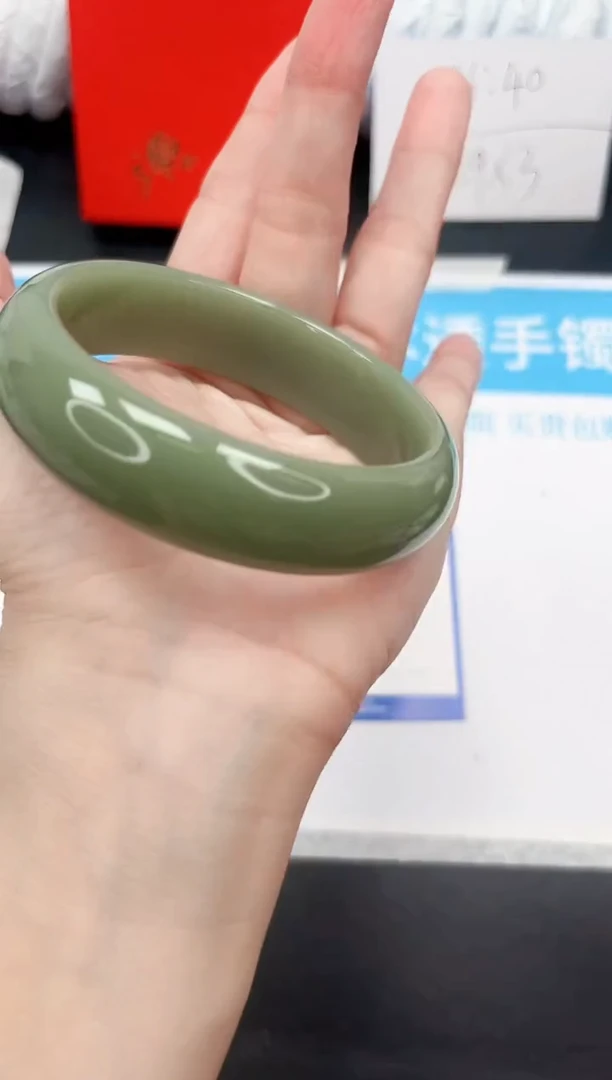 手镯石英质玉未镶嵌152-58.8