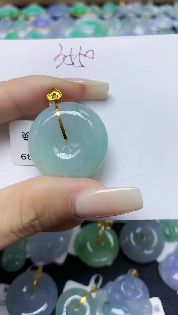 翡翠18K金镶嵌颈饰 天然缅甸翡翠A货