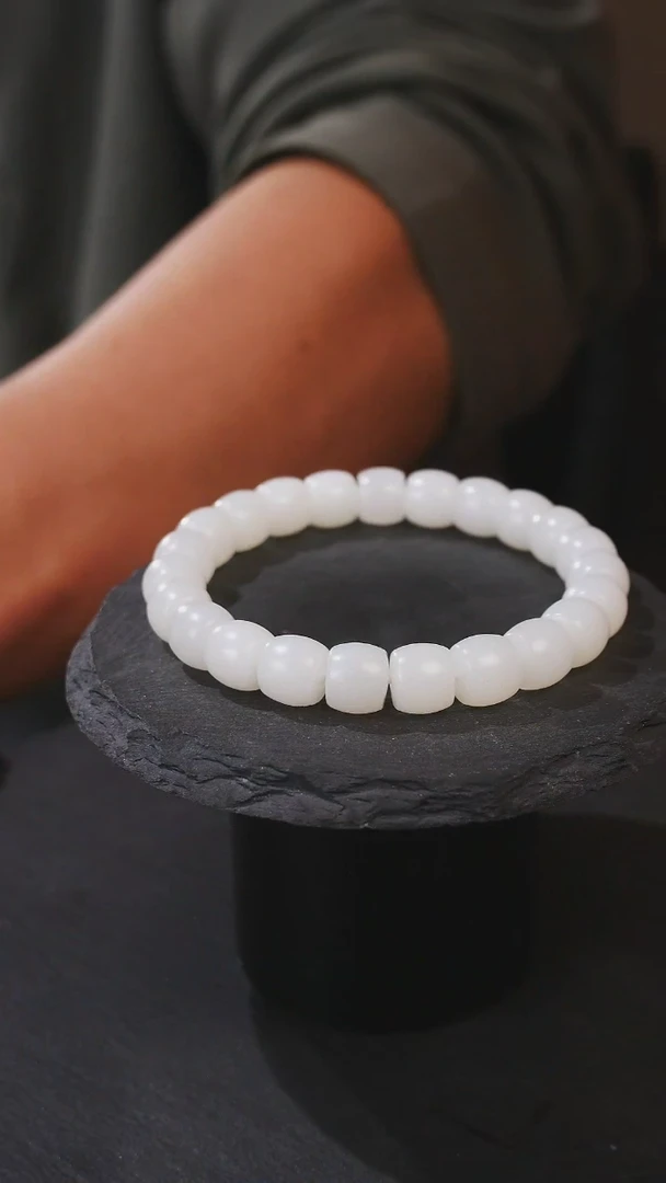手串未镶嵌和田玉直切珠9-10白珠单圈