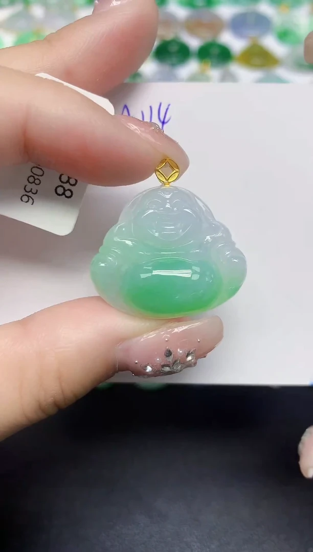 颈饰18K金镶嵌翡翠天然缅甸翡翠A货翡翠百元以上9元证书费自理